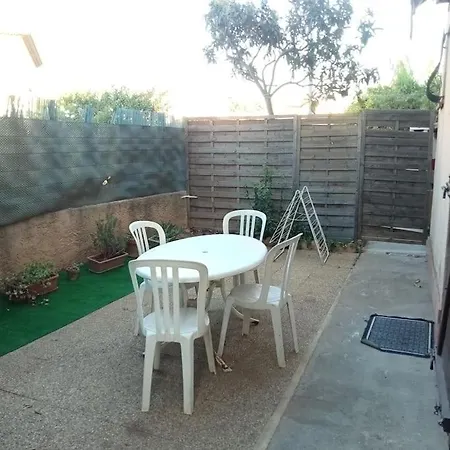 F1 Bas De Villa, Calme, Proche Plage Et Commerces * Le Pradet